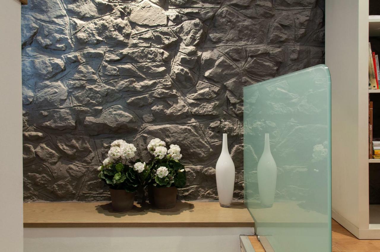 Homz Neapolis Apartment